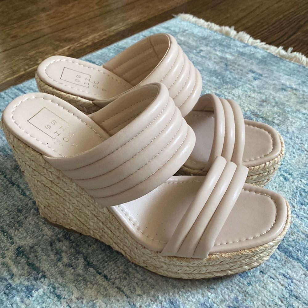 Shu Shop Jane wedge sandal 6.5